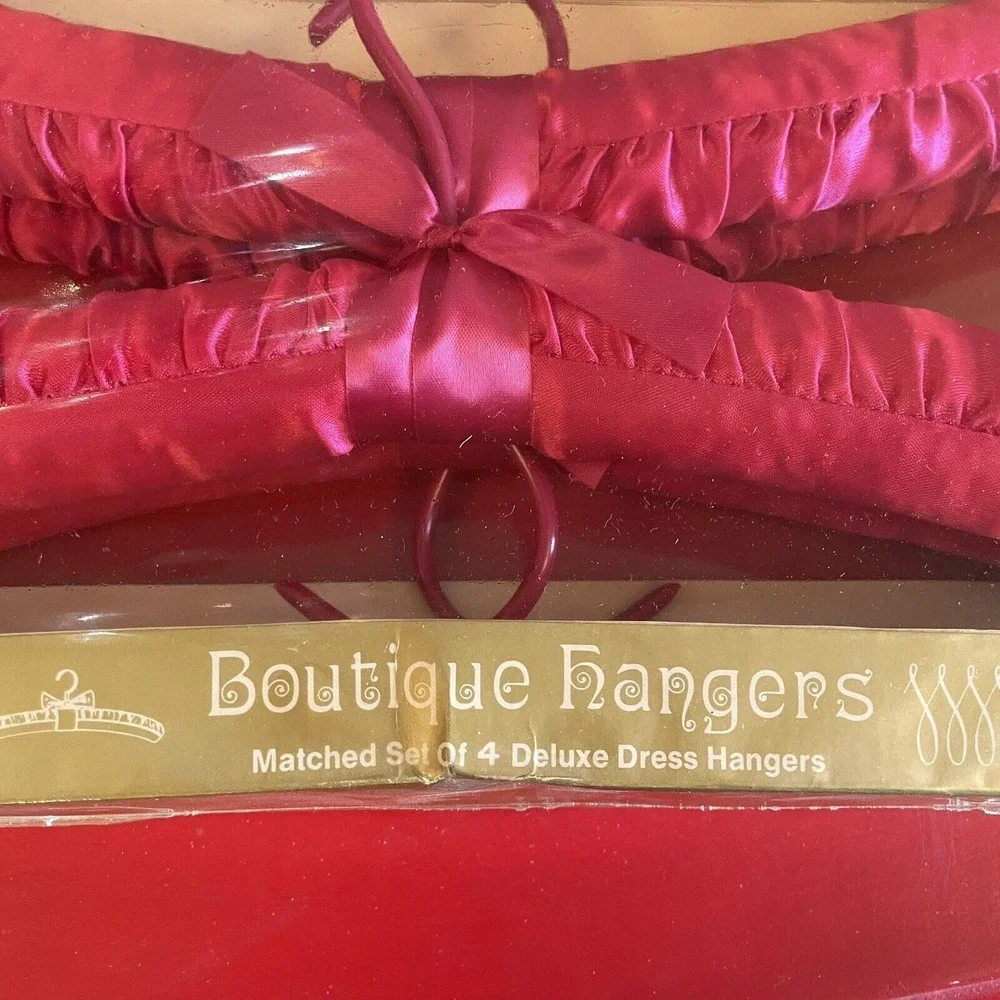 New Set of 6 Vintage‎ Scented Padded Satin Lingerie Sweater Hangers Hot Pink